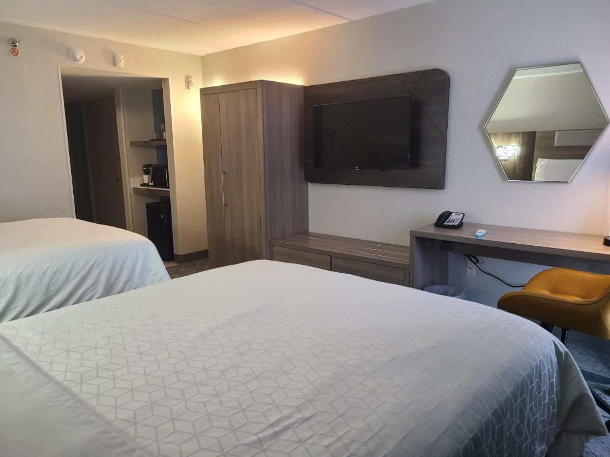 Holiday Inn Express Fort Lauderdale North - Executive Airport By Ihg Zewnętrze zdjęcie