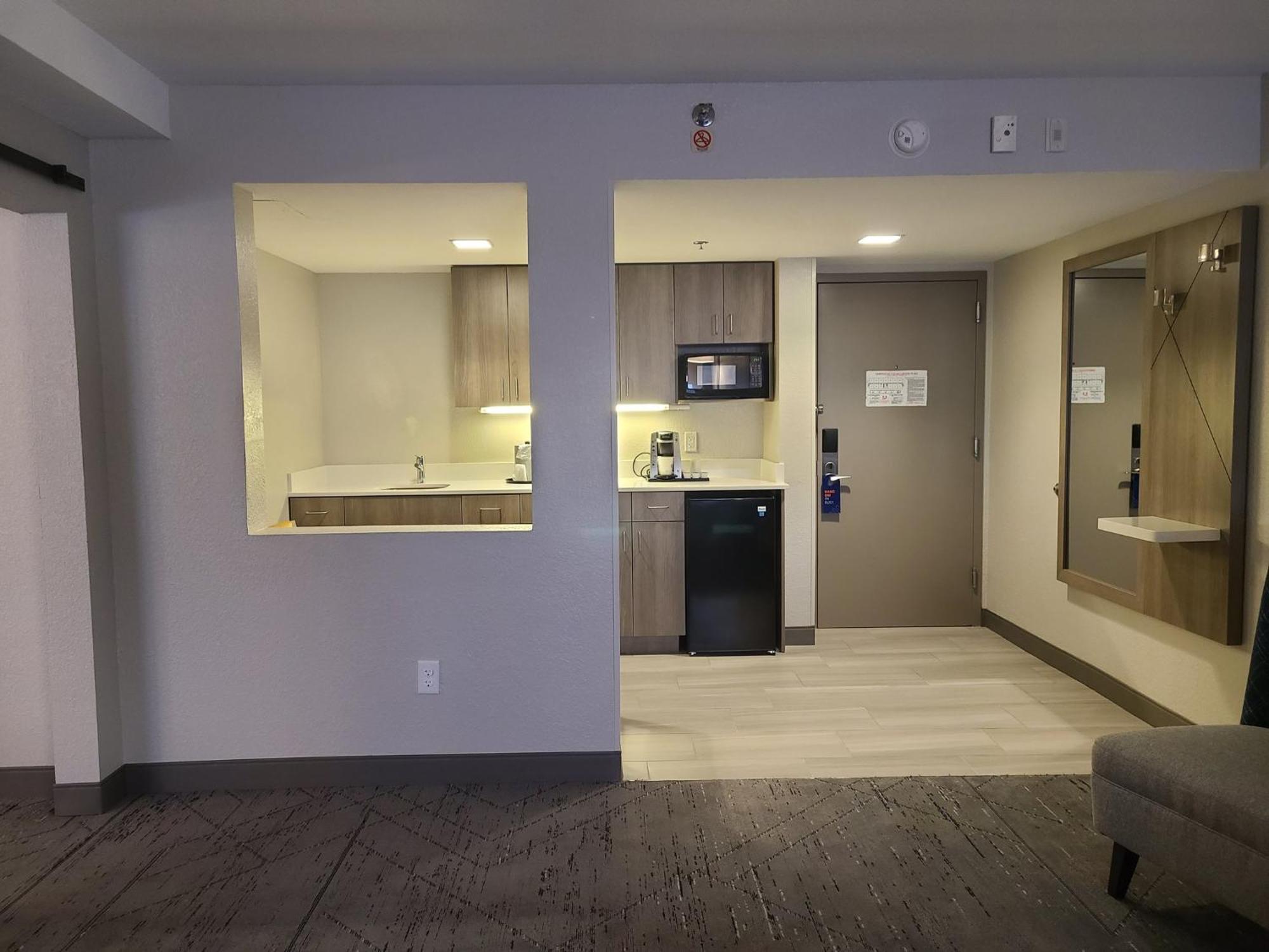 Holiday Inn Express Fort Lauderdale North - Executive Airport By Ihg Zewnętrze zdjęcie