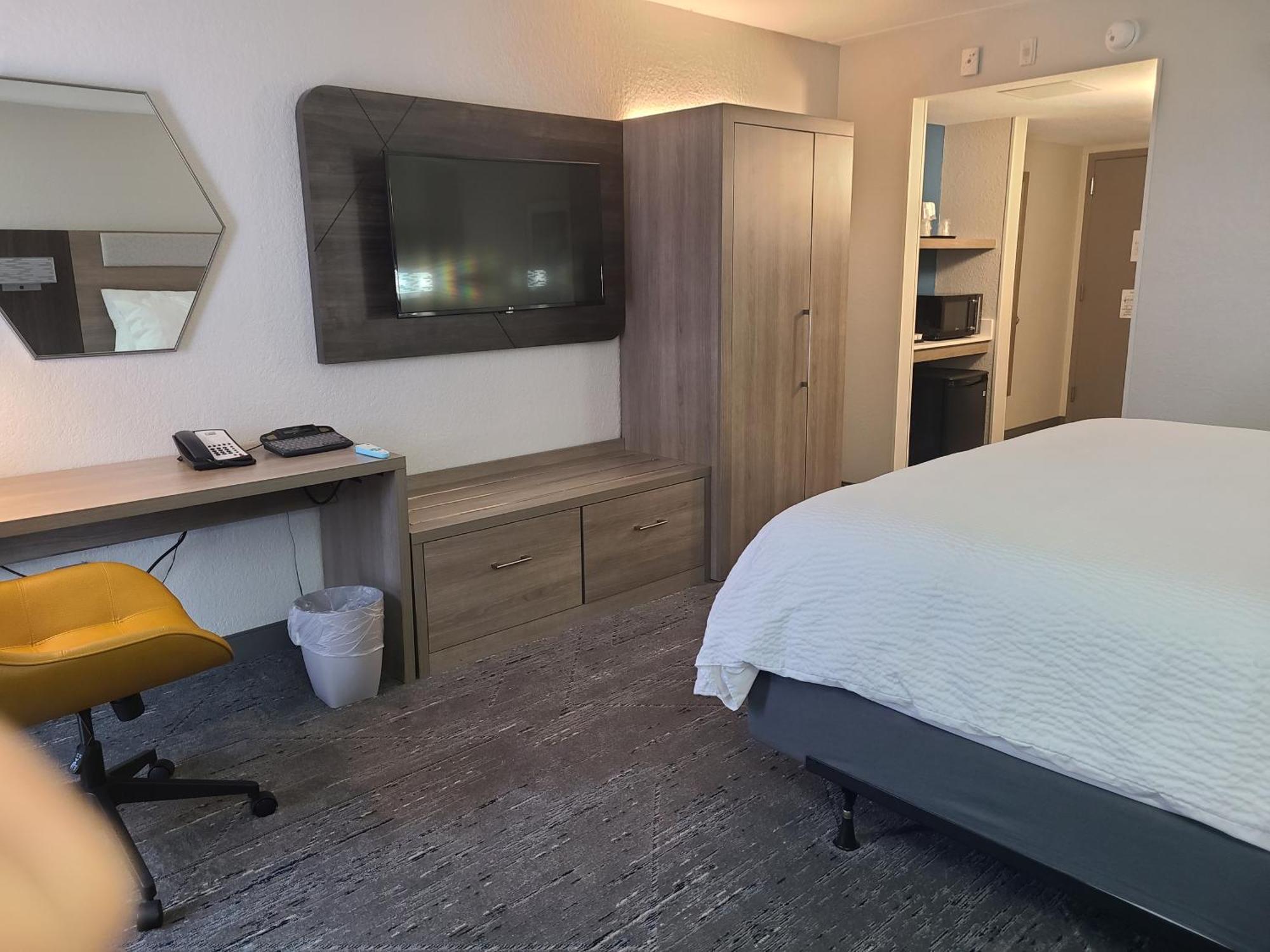 Holiday Inn Express Fort Lauderdale North - Executive Airport By Ihg Zewnętrze zdjęcie